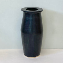 Load image into Gallery viewer, 03. Black lip VASE - 23cm tall

